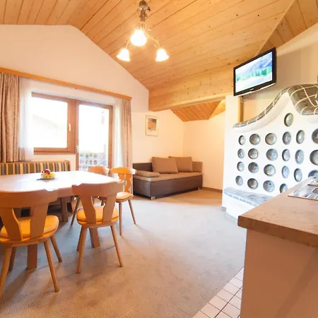 Apartmenthaus Kuchelberg Altenmarkt im Pongau Exterior photo