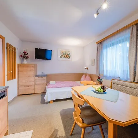 Apartmenthaus Kuchelberg Altenmarkt im Pongau Exterior photo